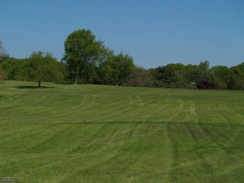 Hardscrabble Rd Property Photo 1