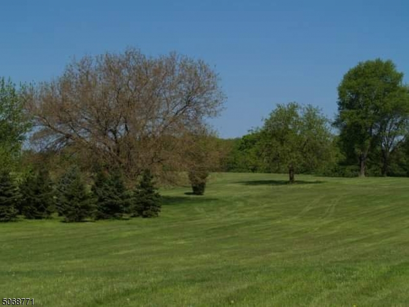 Hardscrabble Rd Property Photo 2