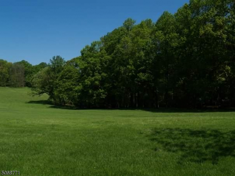 Hardscrabble Rd Property Photo 3