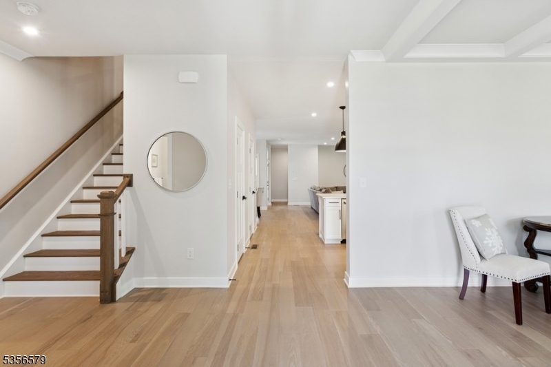 44 Willow Lane Property Photo 3
