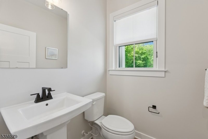 44 Willow Lane Property Photo 15