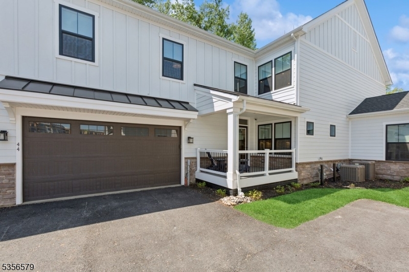 44 Willow Lane Property Photo 29