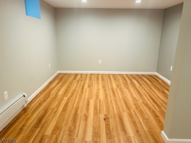 13 N Beverwyck Rd Property Photo 1