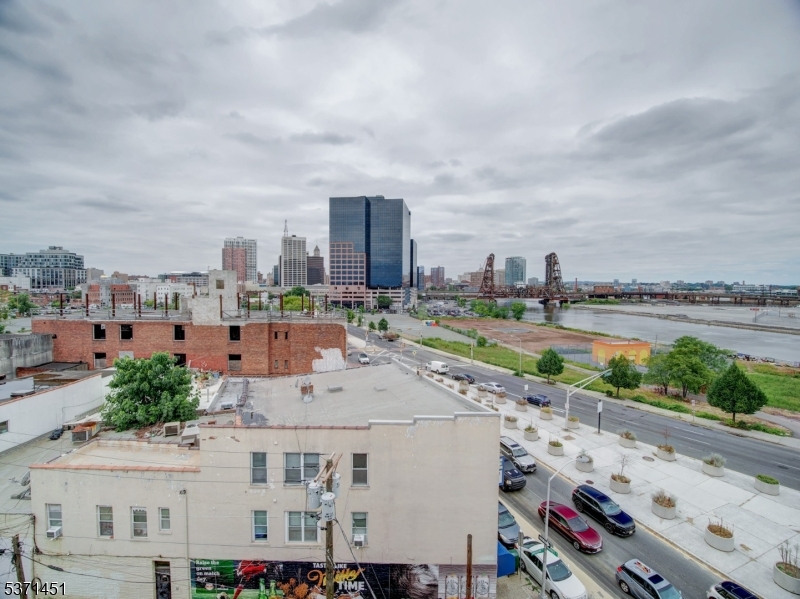 486 Market St Property Photo 11