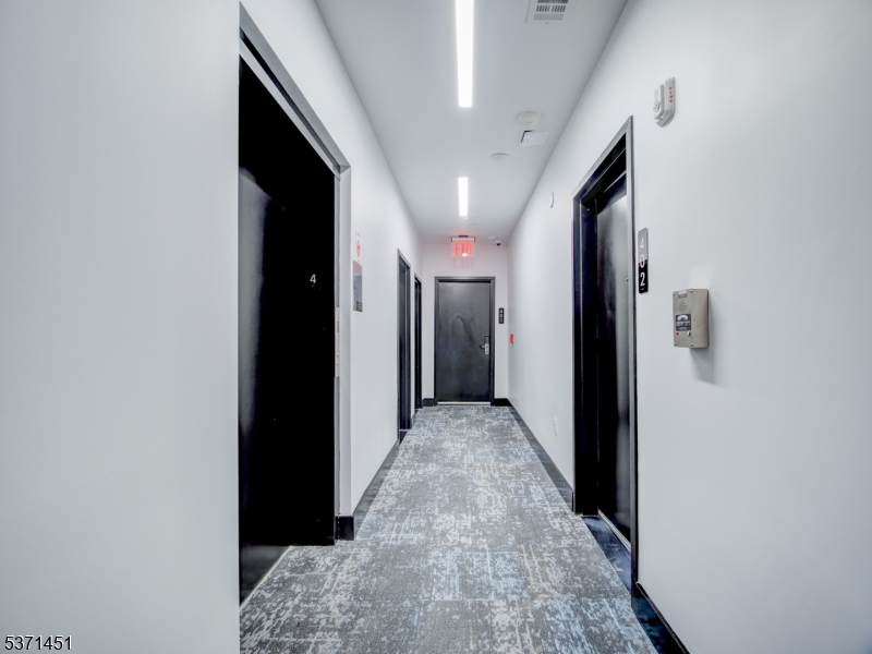 486 Market St Property Photo 16