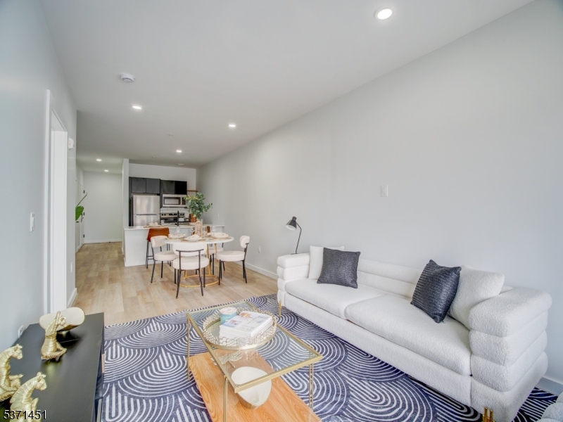 486 Market St Property Photo 24