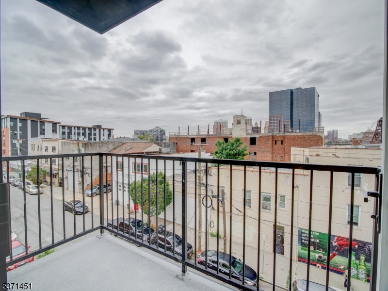 486 Market St Property Photo 25