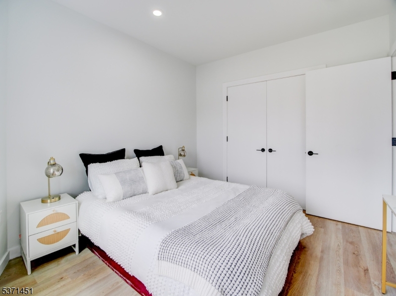 486 Market St Property Photo 28
