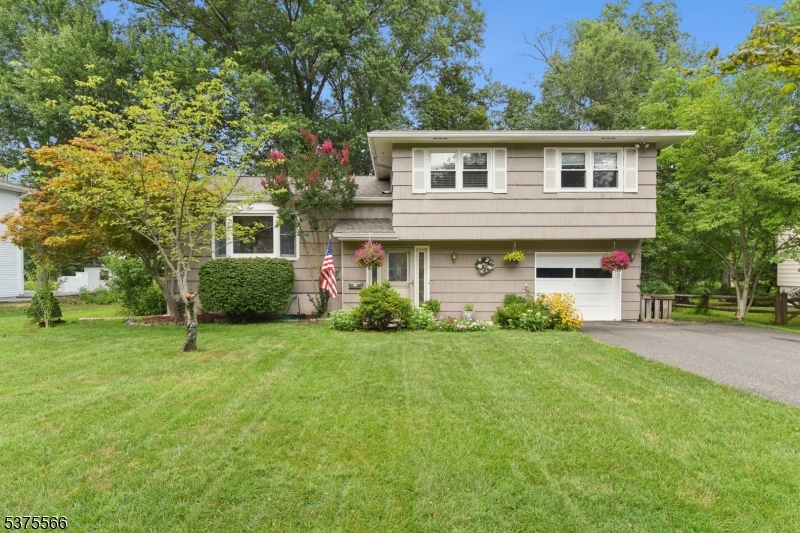 349 Charnwood Rd Property Photo 1