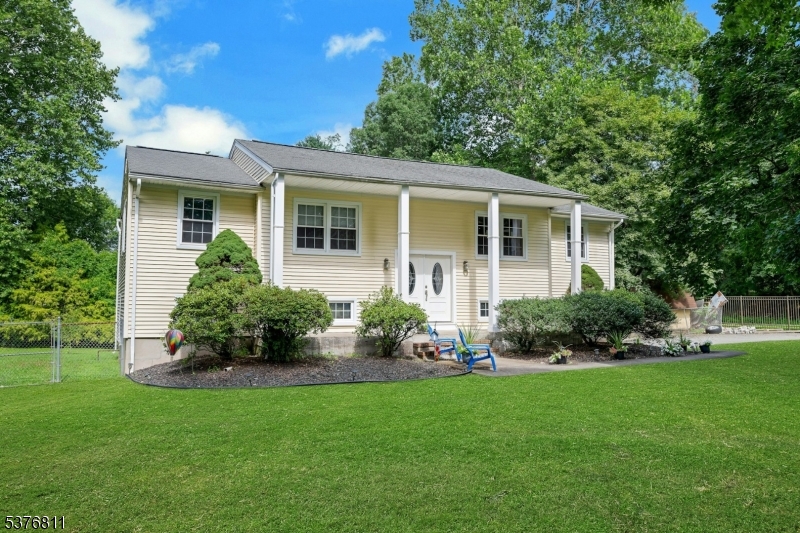 26 Meslar Rd Property Photo 1