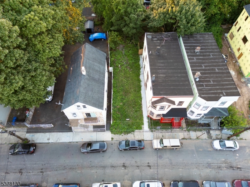21St St Property Photo 1