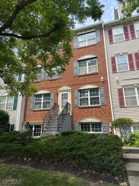 49 Wickliffe St Property Photo 1