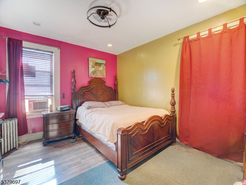170 Oakland Ter 2 Property Photo 1