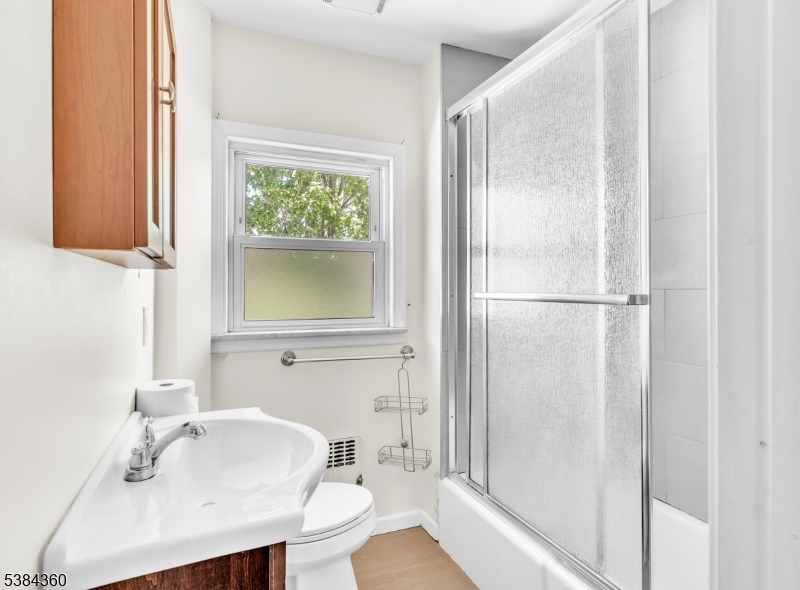 68 Richelieu Pl Property Photo 22