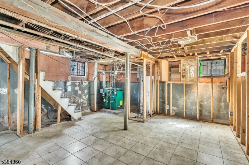 68 Richelieu Pl Property Photo 29