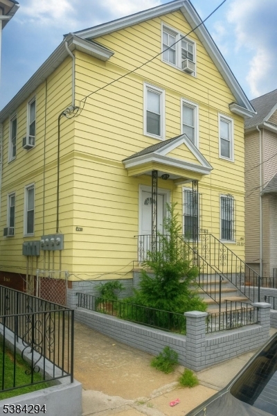 1408 Lexington Pl Property Photo 1