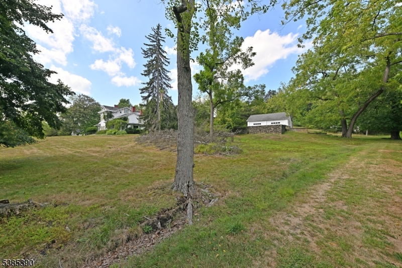 235 Wearimus Rd Property Photo 6