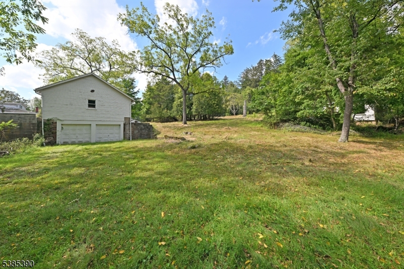 235 Wearimus Rd Property Photo 8