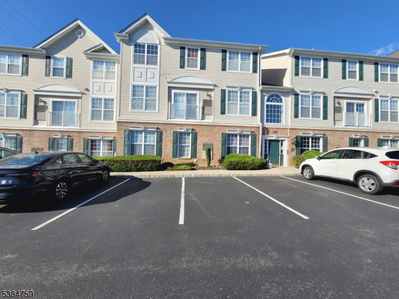 225 Windmill Ct Property Photo 1