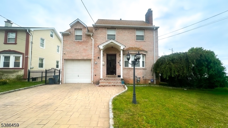706 Cedar Ave Property Photo 1