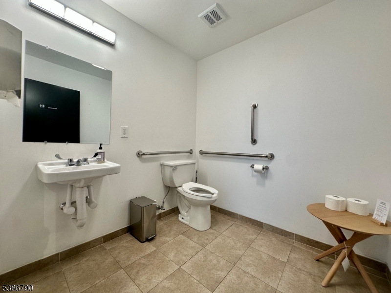 5 S. Willow St Property Photo 15