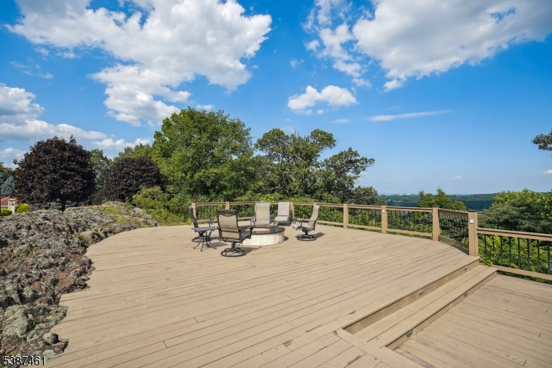 50 Laura Dr Property Photo 46