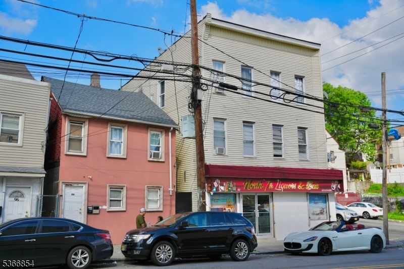 92 Belmont Ave Property Photo 1