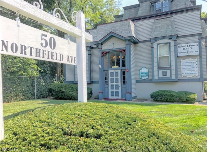 50 Northfield Ave Property Photo 1