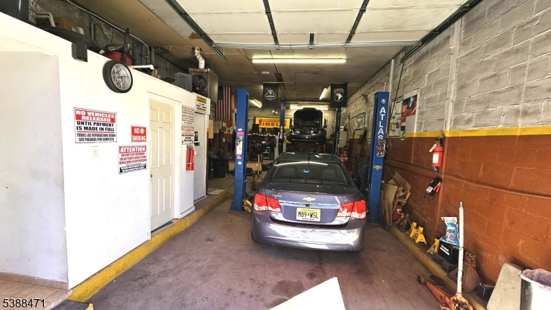 64 State St Property Photo 3