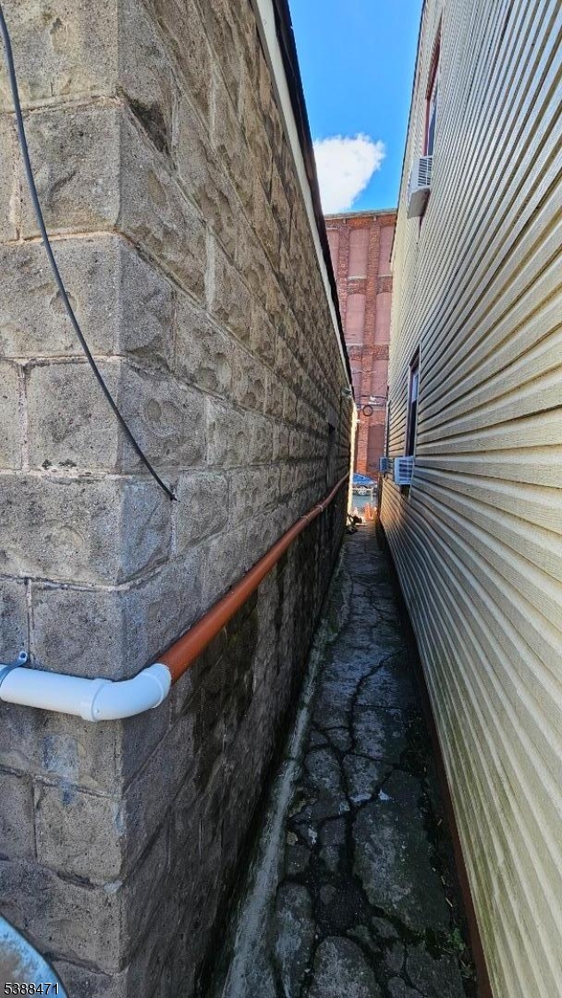 64 State St Property Photo 16