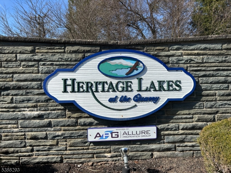 41 Burlington Ct Property Photo 1