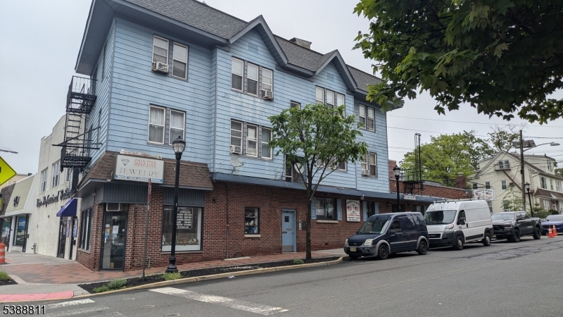 967 Stuyvesant Ave Property Photo 1