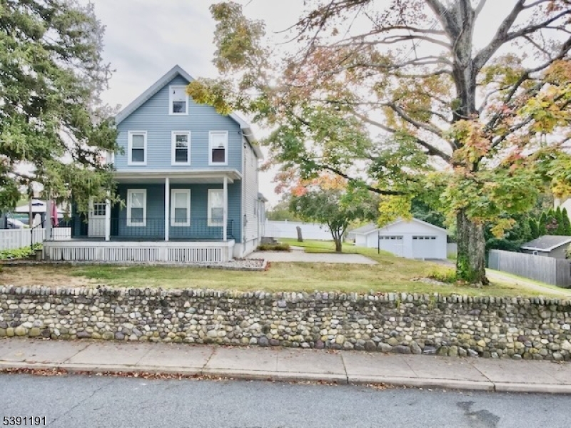 114 Bartholdi Ave Property Photo 1