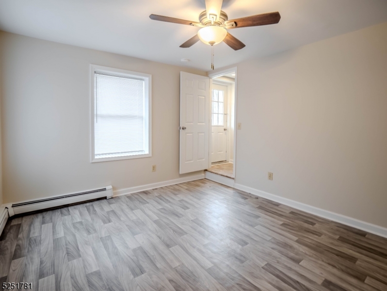 48 Unionville Ave A Property Photo 5