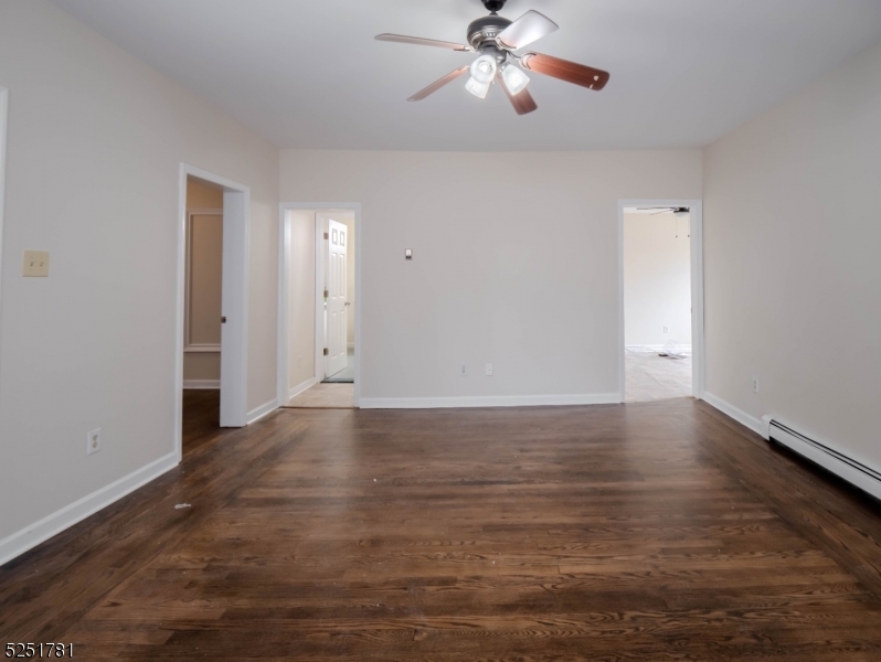 48 Unionville Ave A Property Photo 7