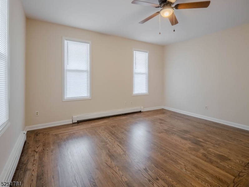 48 Unionville Ave A Property Photo 9