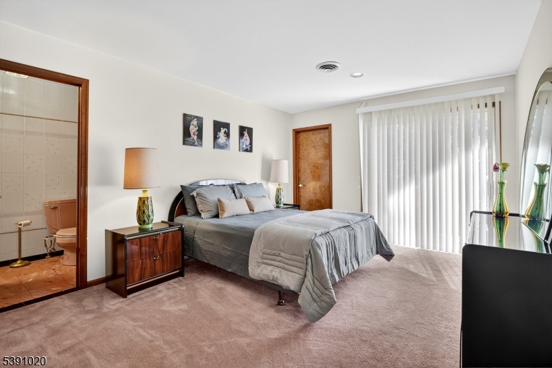 16 Benedek Property Photo 29