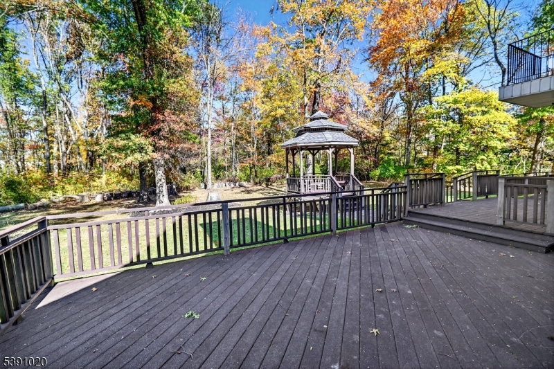 16 Benedek Property Photo 34