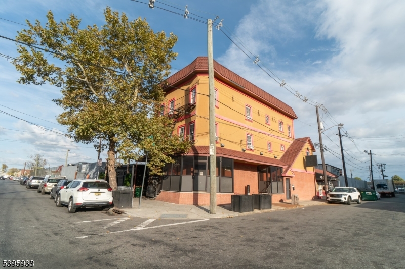 96 Avenue C Property Photo 27