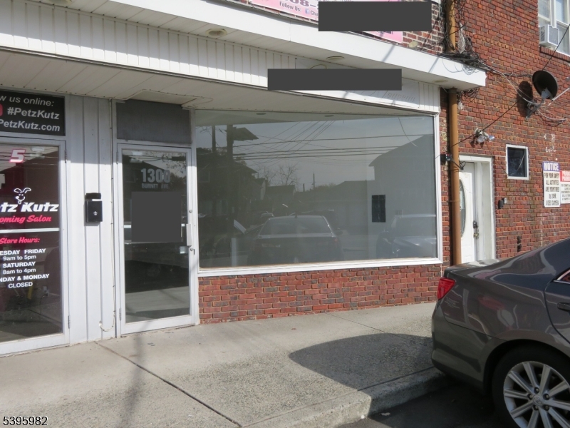 1300 Burnet Ave Property Photo 1