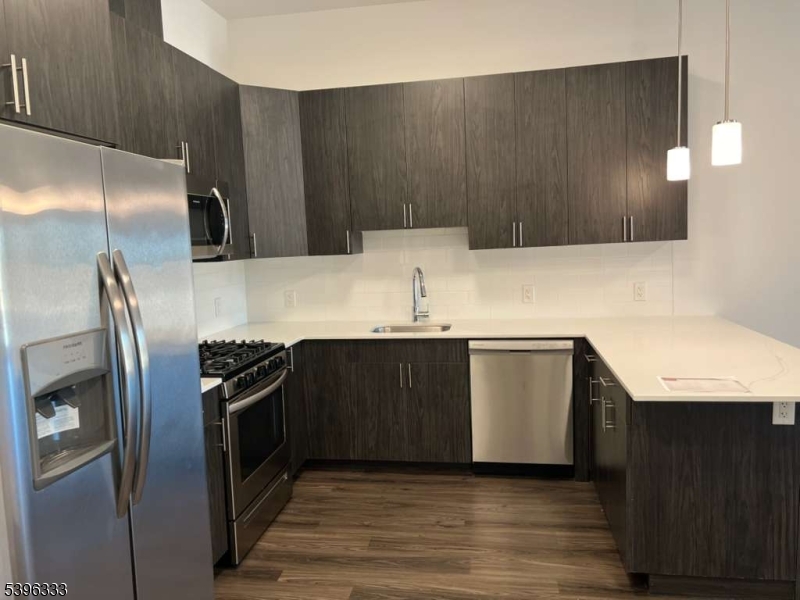 310 Madison Ave Property Photo 1