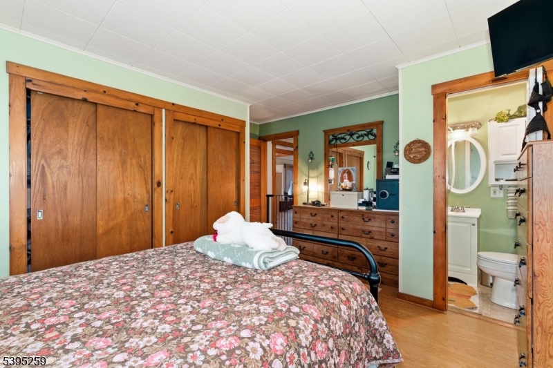 3 Volker Ln Property Photo 22