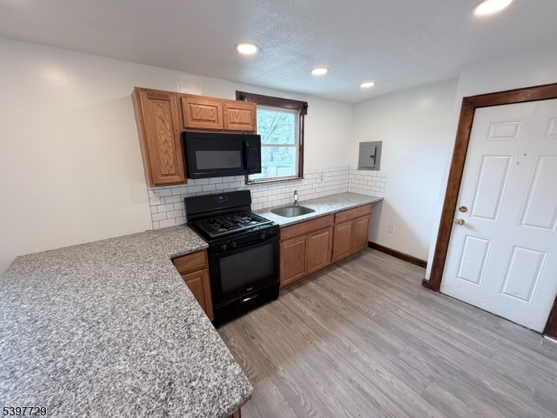 475 Clinton Ave 2 Property Photo 1
