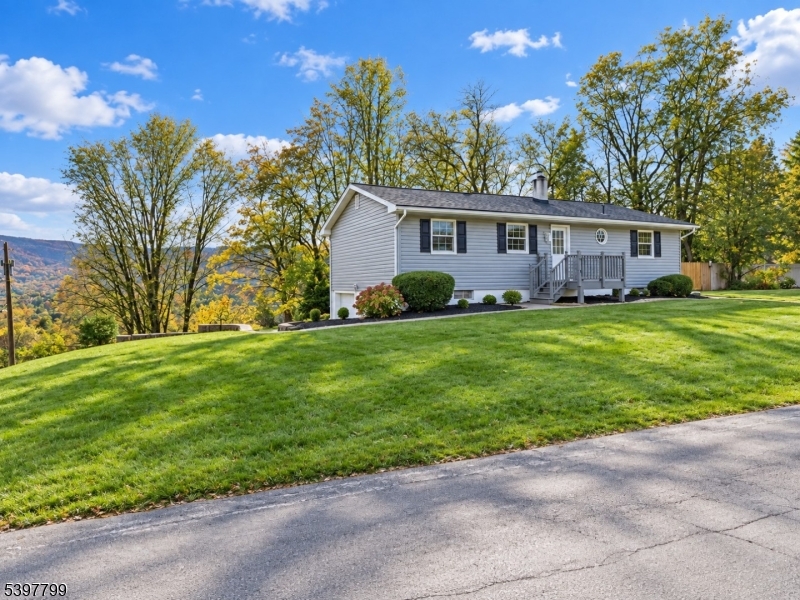 6 Van Buren Ave Property Photo 1