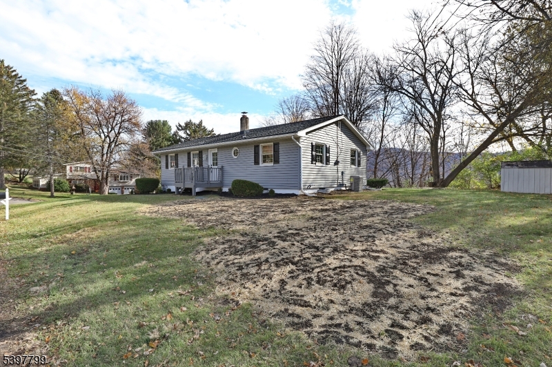 6 Van Buren Ave Property Photo 3