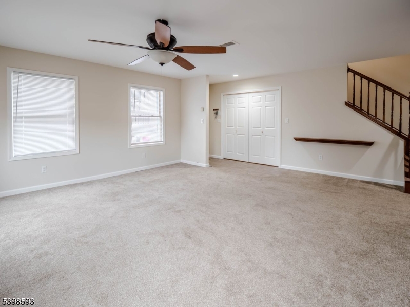 48 Unionville Ave C C Property Photo 7