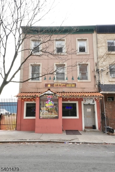 47 Fleming Ave Property Photo 1