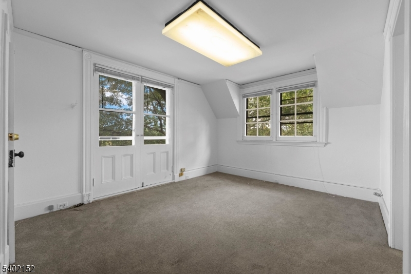 1 Madison Ave Property Photo 1