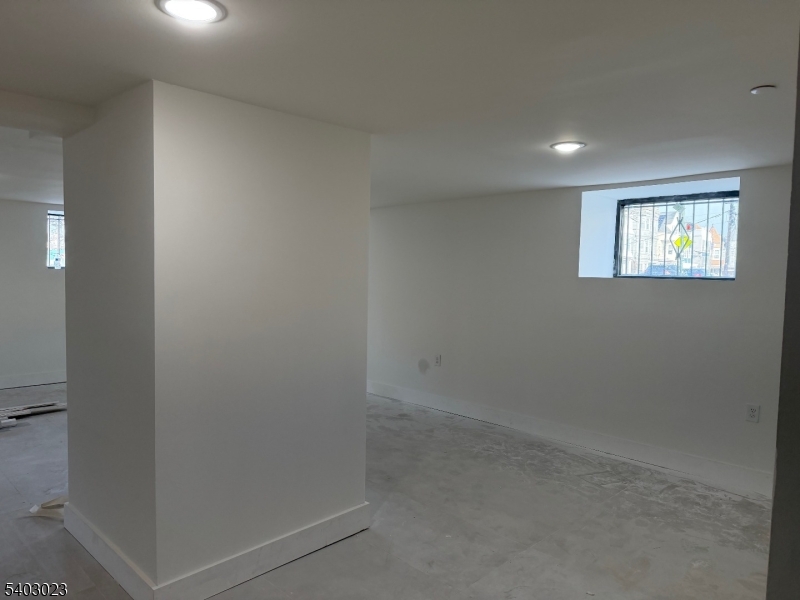 536 Central Ave Property Photo 11