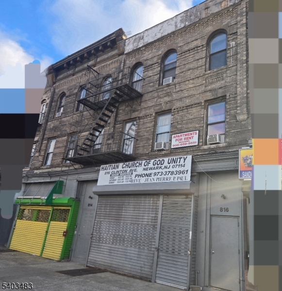 814 Clinton Ave Property Photo 1